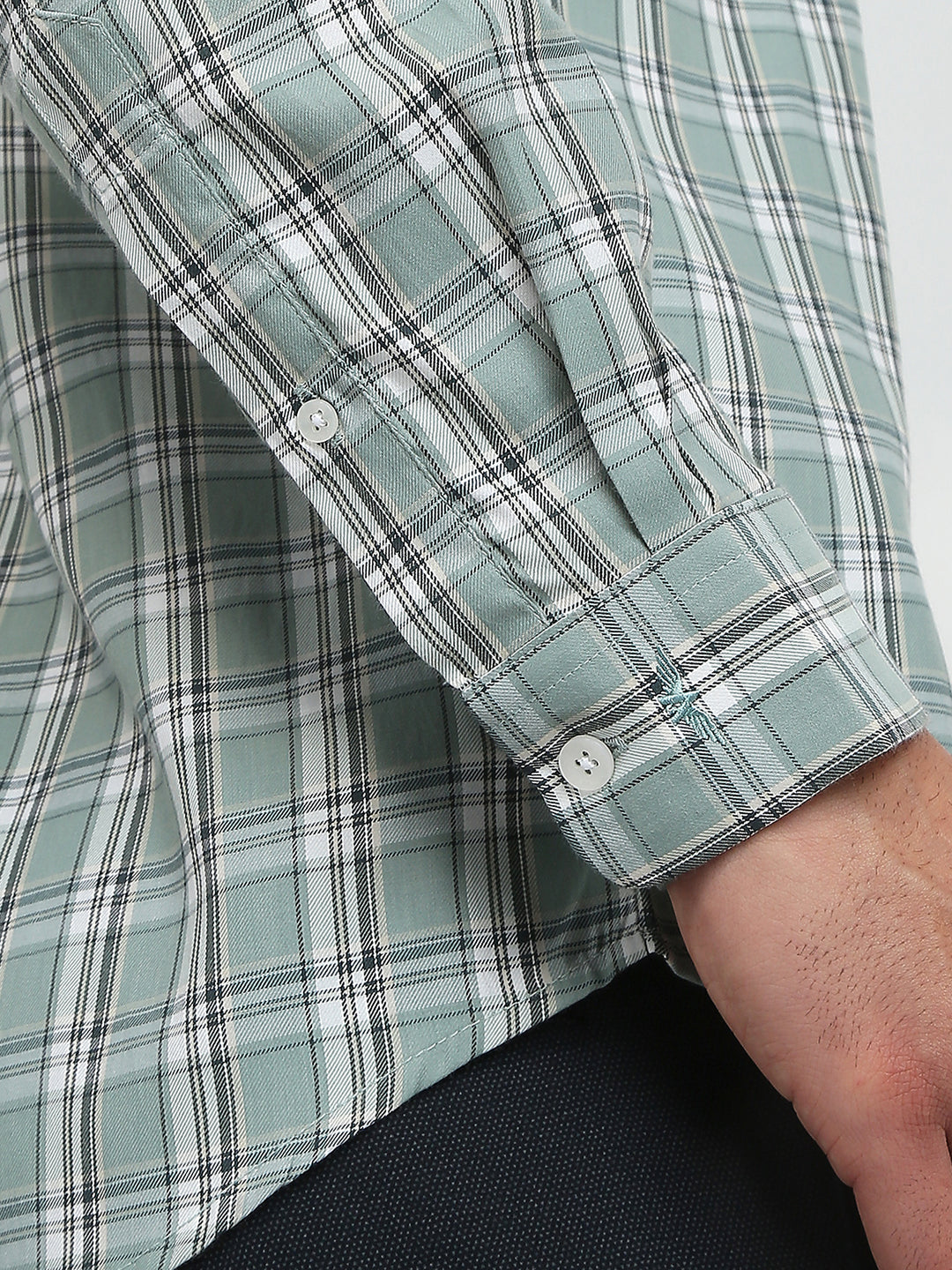 Park Avenue Men Green Checks Slim Fit Polyester Blend Casual Shirt