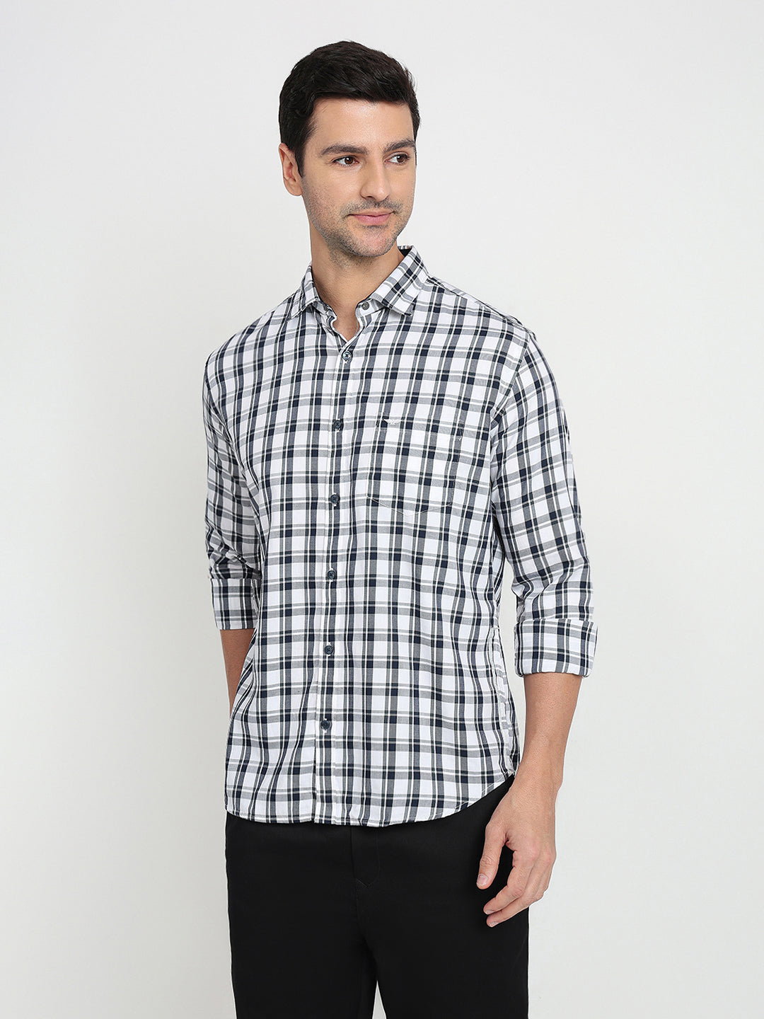 Park Avenue Men White Checks Slim Fit Cotton Full Sleeve Casual Shirt