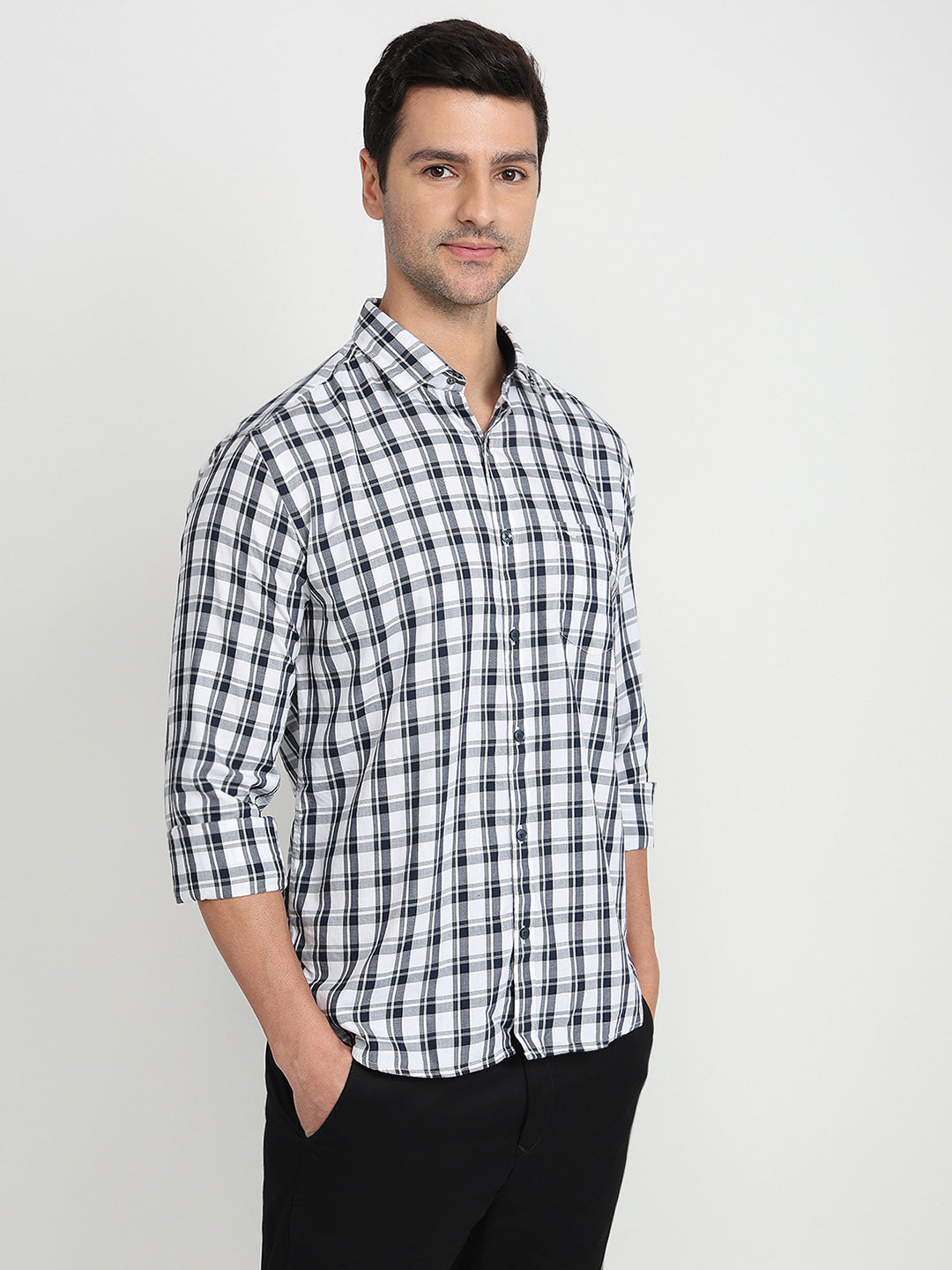 Park Avenue Men White Checks Slim Fit Cotton Full Sleeve Casual Shirt
