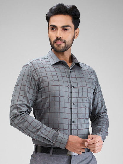 Park Avenue Grey Checks Slim Fit Cotton Formal Shirt