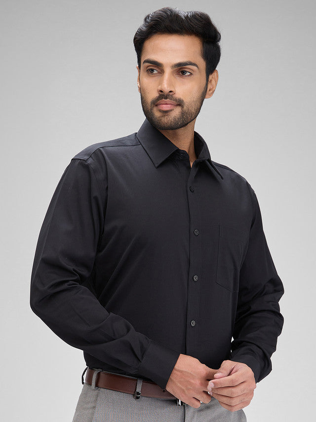 Park Avenue Black Solid Regular Fit Full Sleeve Cotton Shirt