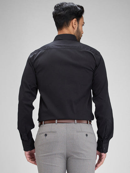 Park Avenue Black Solid Regular Fit Full Sleeve Cotton Shirt