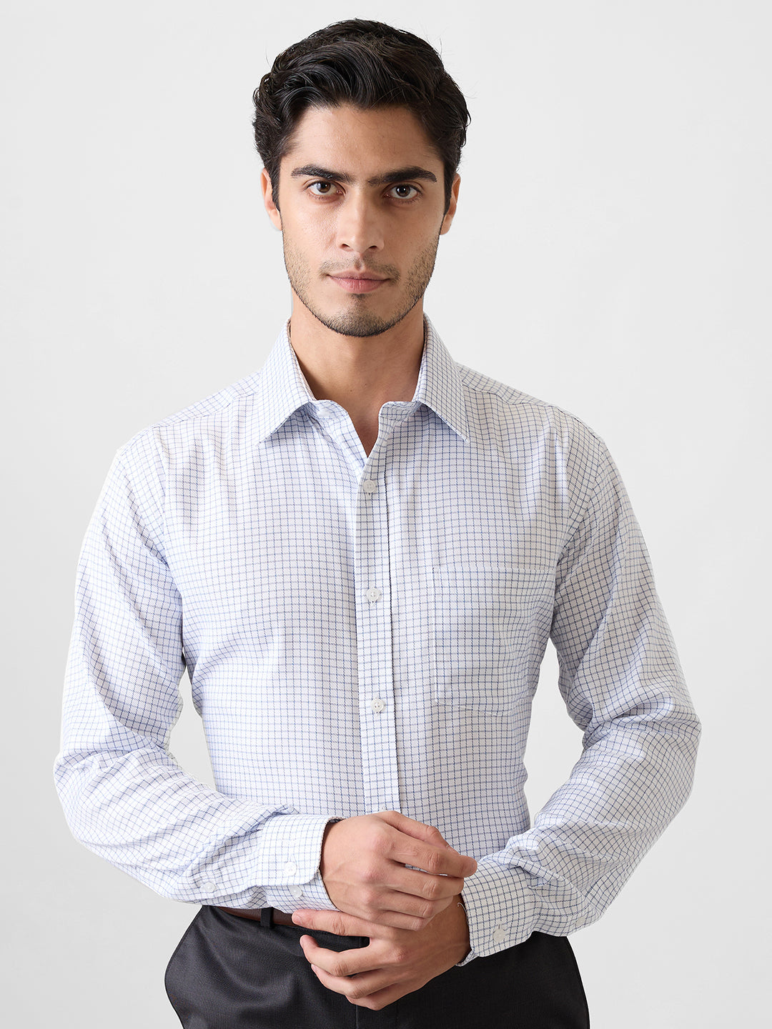 Park Avenue Men Blue Checks Regular Fit Cotton Blend Shirt