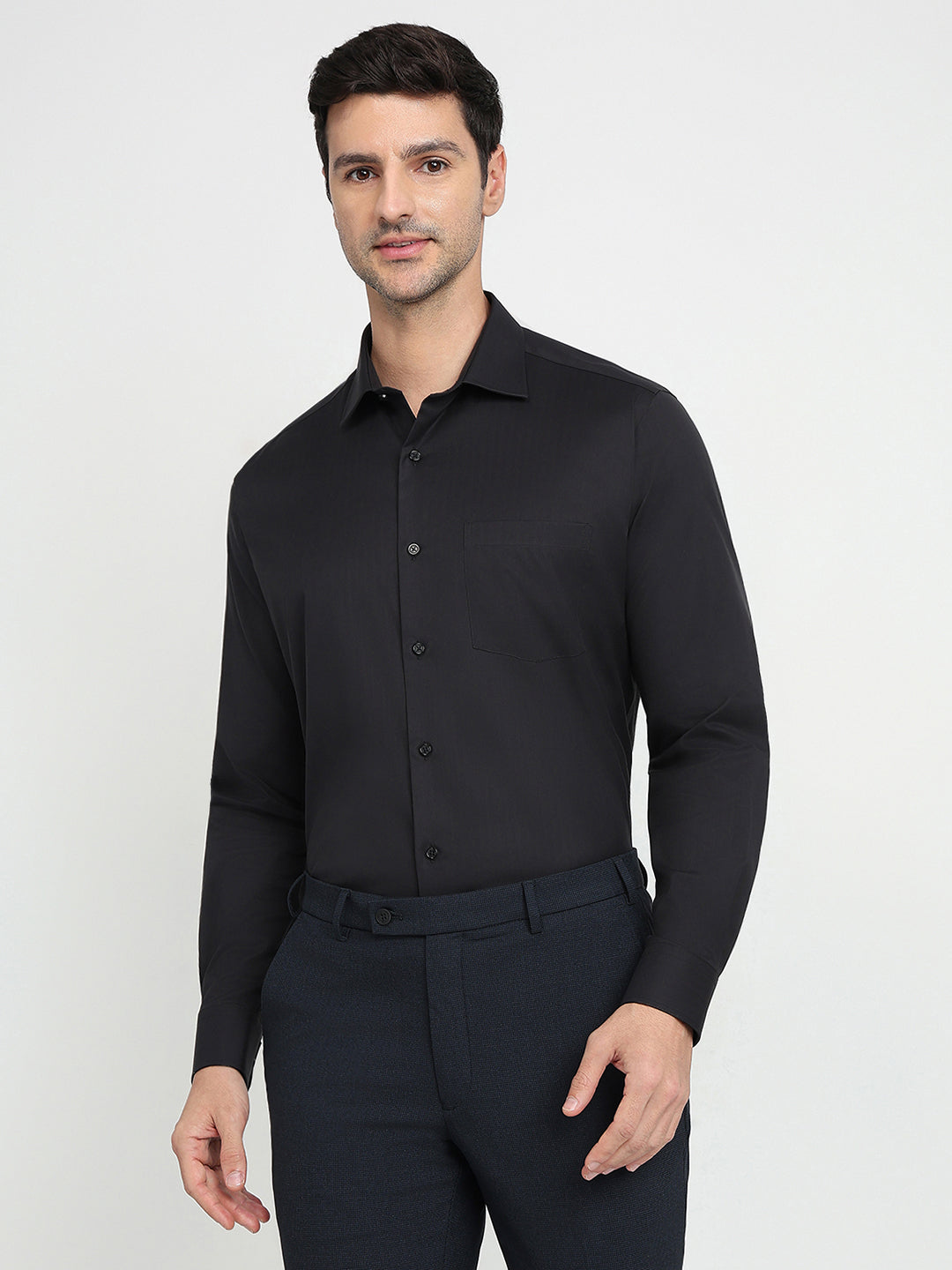 Park Avenue Men Black Structure Regular Fit Cotton Blend Full Sleeve Ainsley Collar Formal Shirt