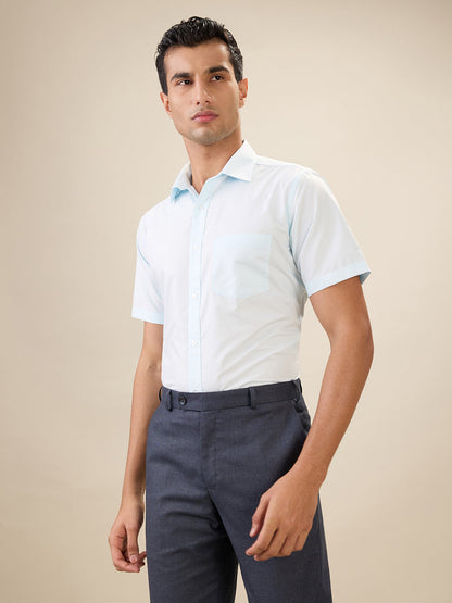 Park Avenue Men Blue Structure Regular Fit Polyester Blend Half Sleeve Cut Away Collar Formal Shirt