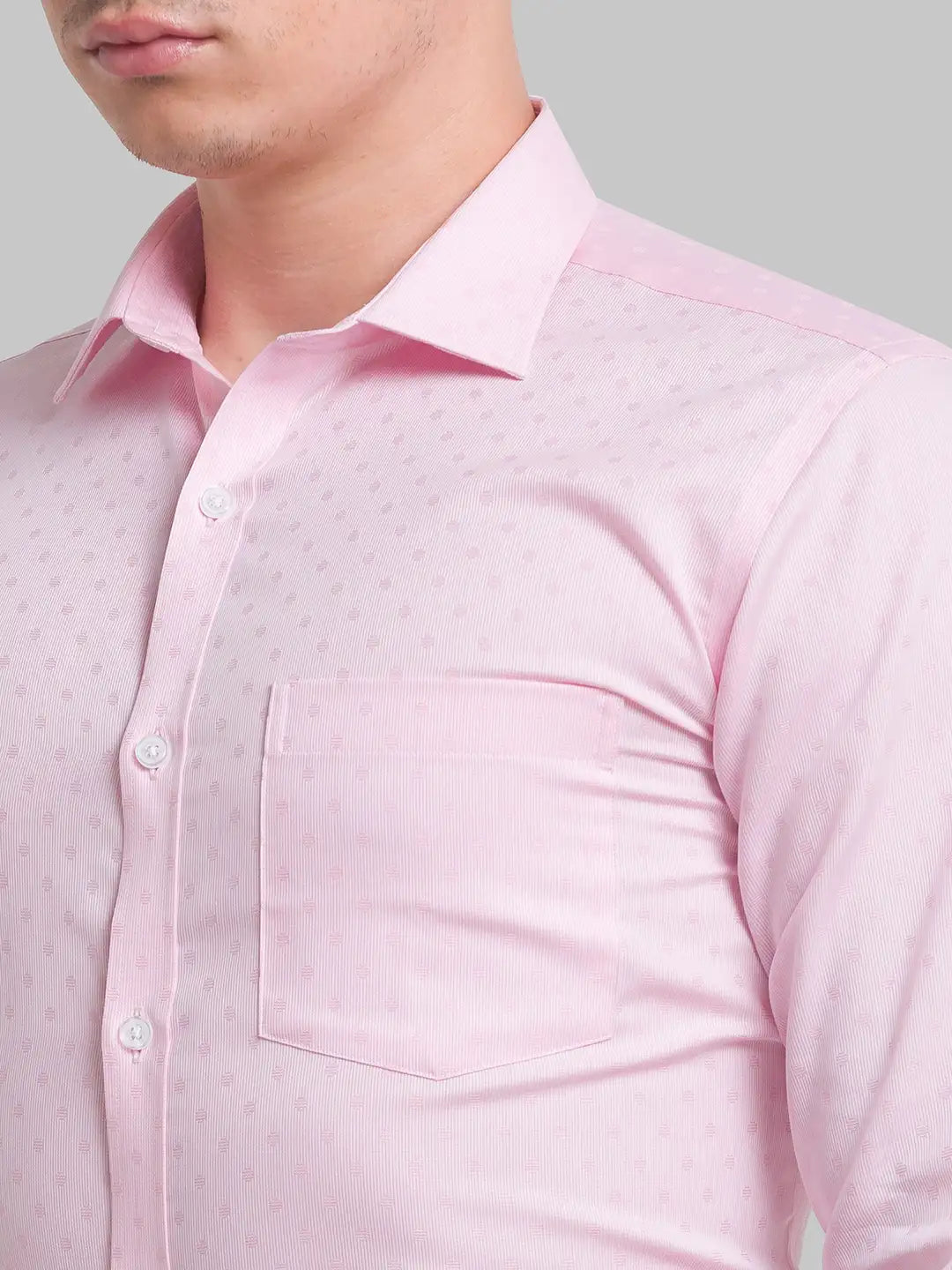 Men Red Slim Fit Structure Cotton Cut Away Collar Shirts