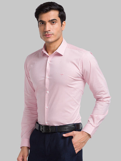 Park Avenue Men Pink Solid Slim Fit Cotton Blend Formal Shirt