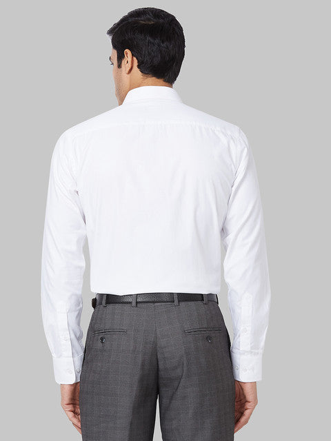 Park Avenue Men White Herringbone Slim Fit Cotton Blend Shirt