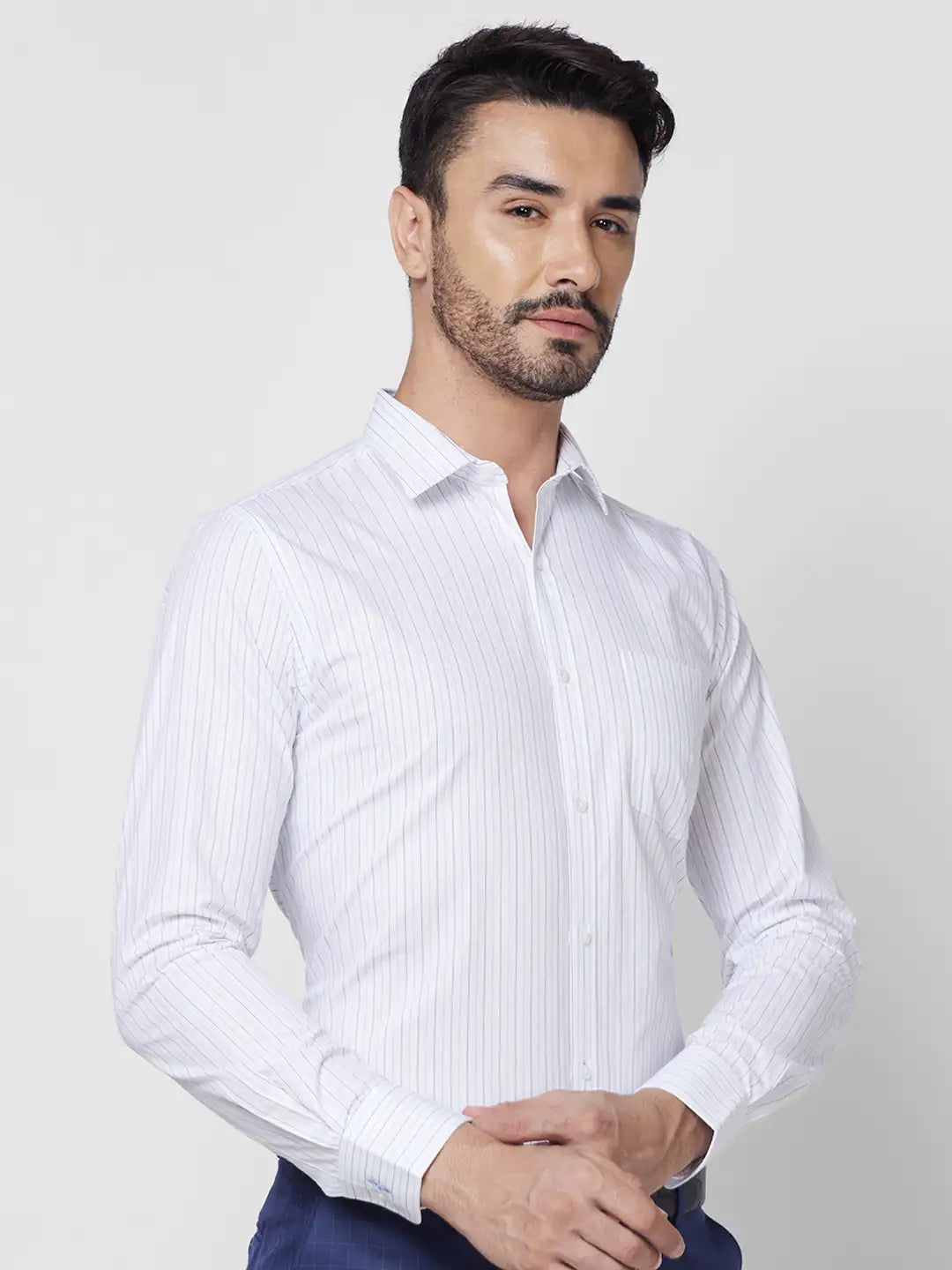 Park Avenue Men Blue Stripe Slim Fit Cotton Shirt