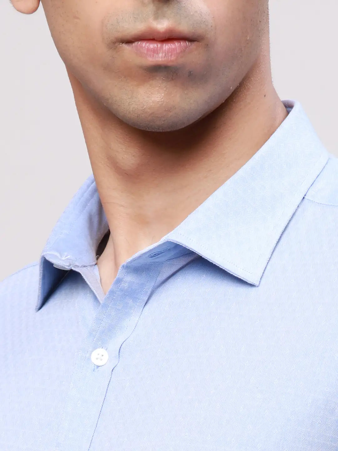 Park Avenue Men Blue Slim Fit Structure Cotton Formal Shirt