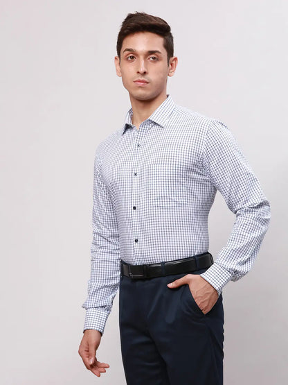 Park Avenue Men Blue Slim Fit Checkered Cotton Full Sleeve Cut Away Shirt