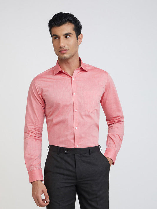 Park Avenue Red Solid Slim Fit Cotton Blend Formal Shirt