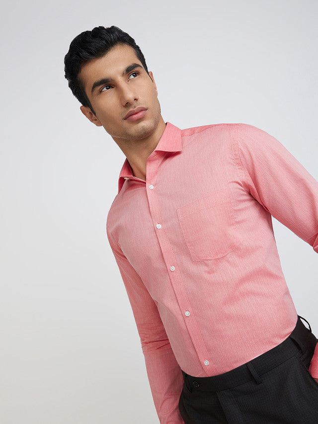 Park Avenue Red Solid Slim Fit Cotton Blend Formal Shirt