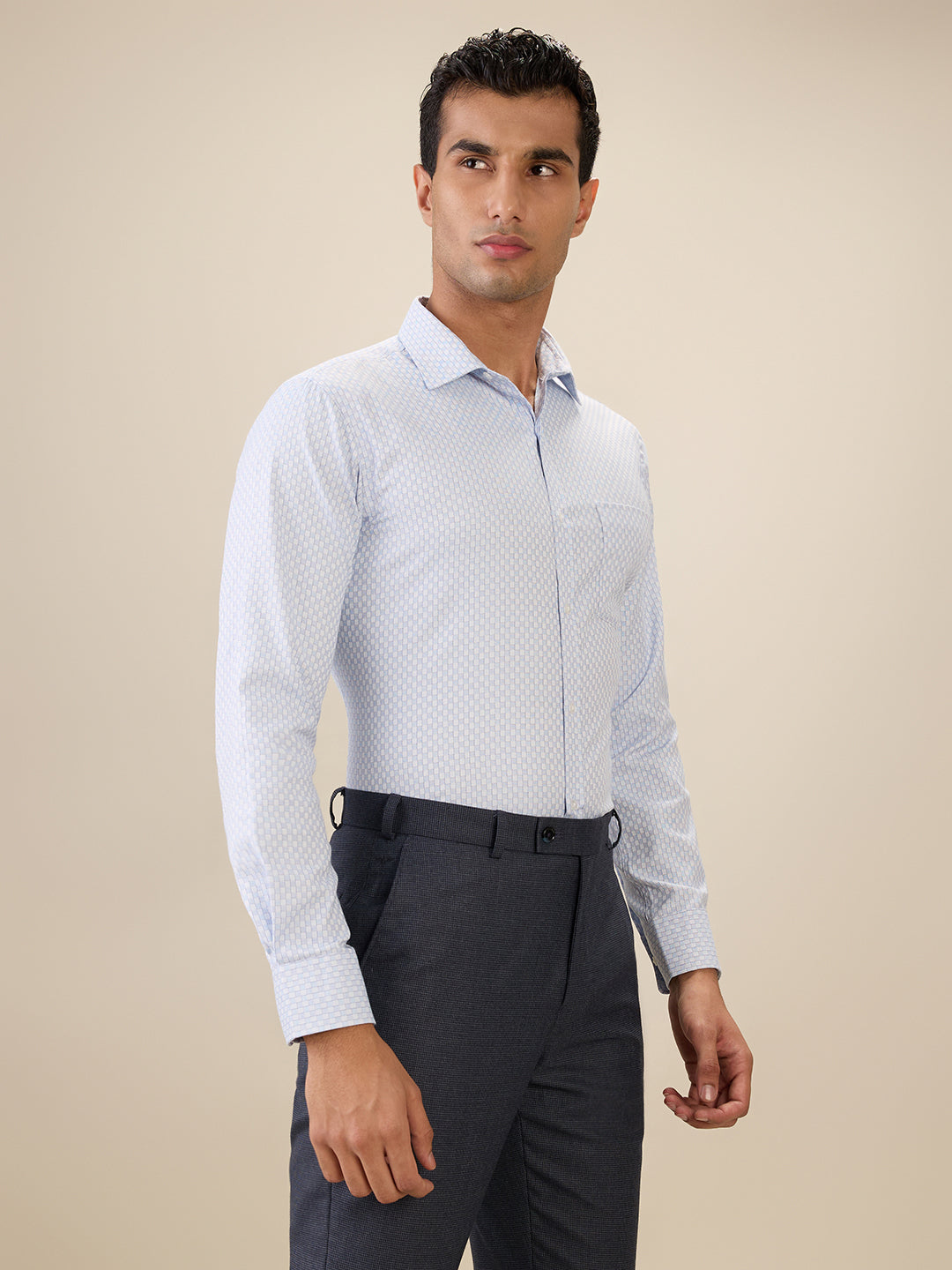 Park Avenue Men Blue Checks Slim Fit Polyester Blend Full Sleeve Formal Shirt