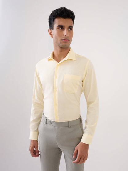 Park Avenue Men Yellow Structure Slim Fit Cotton Full Sleeve Formal Shirt