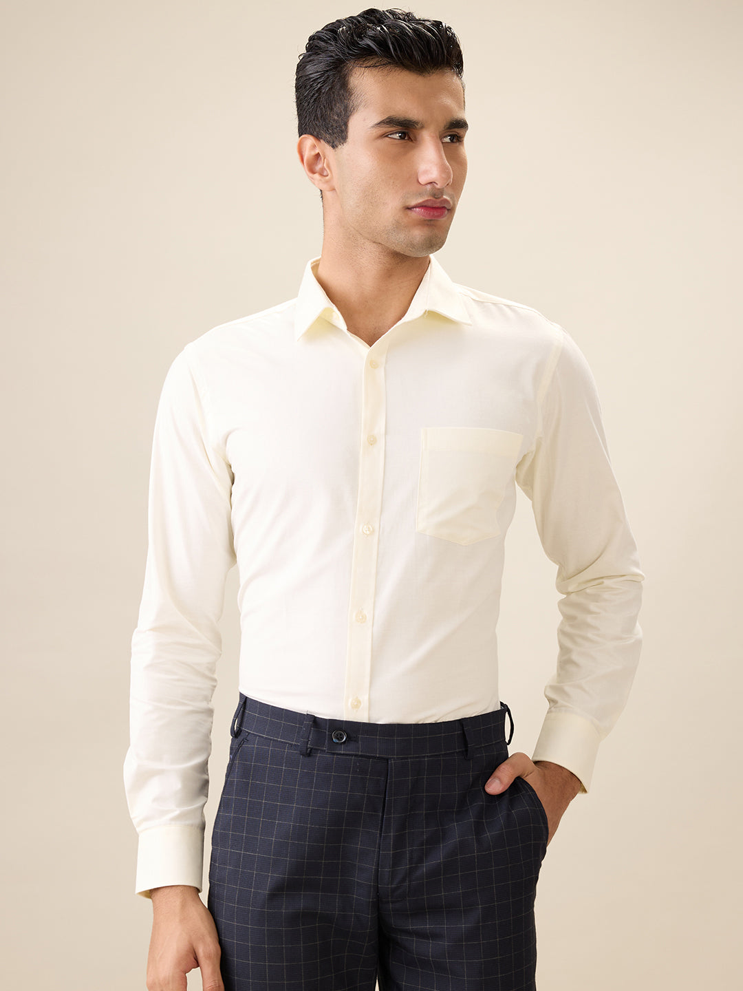 Park Avenue Men Yellow Structure Slim Fit Cotton Blend Full Sleeve Formal Shirt