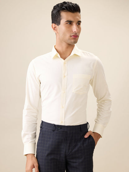 Park Avenue Men Yellow Structure Slim Fit Cotton Blend Full Sleeve Formal Shirt