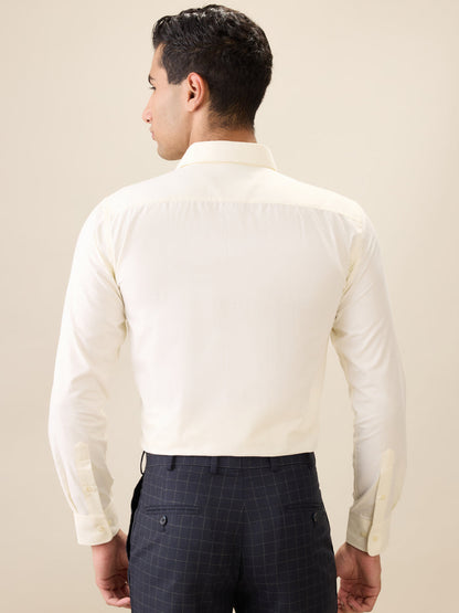 Park Avenue Men Yellow Structure Slim Fit Cotton Blend Full Sleeve Formal Shirt