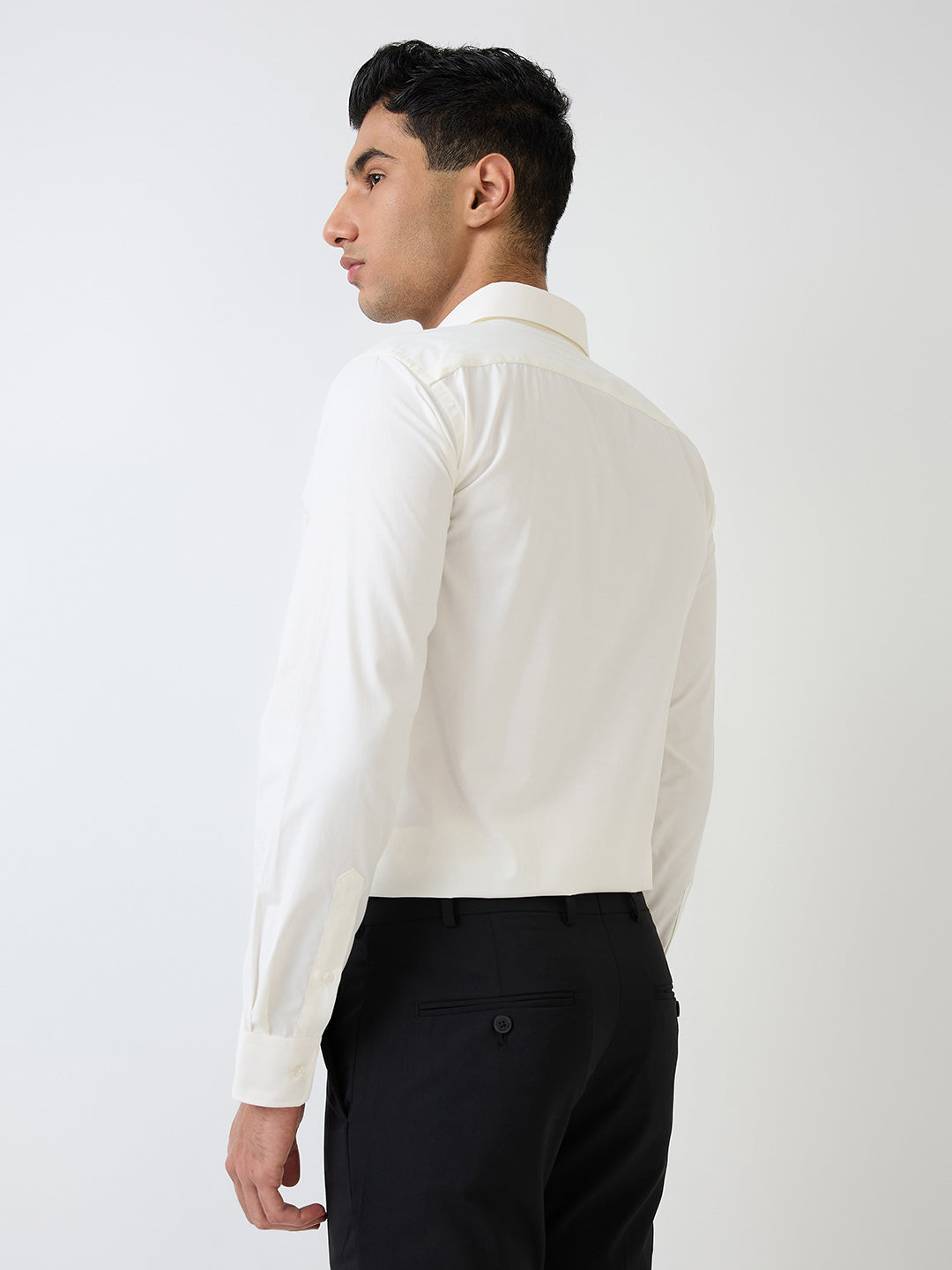 Park Avenue Men Yellow Solid Slim Fit Cotton Blend Formal Shirt