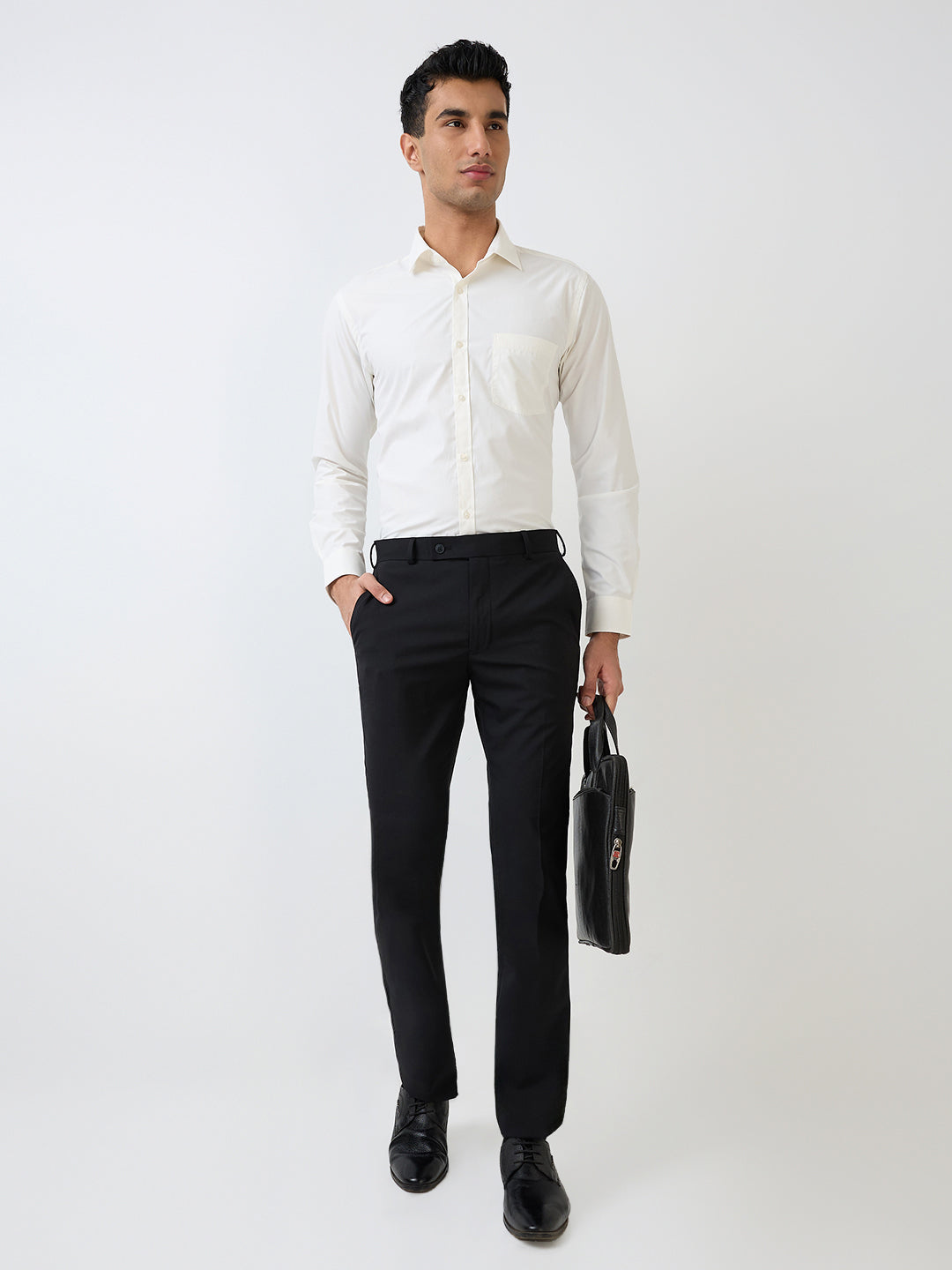 Park Avenue Men Yellow Solid Slim Fit Cotton Blend Formal Shirt