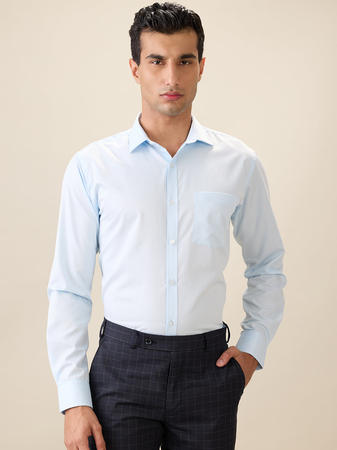 Park Avenue Men Blue Solid Slim Fit Cotton Blend Full Sleeve Formal Shirt