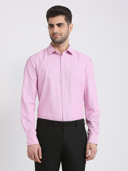 Park Avenue Men Pink Structure Slim Fit Cotton Blend Formal Shirt