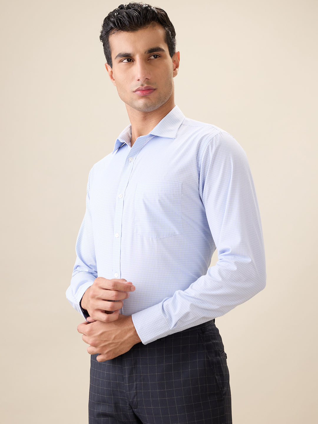 Park Avenue Men Blue Checks Slim Fit Cotton Blend Full Sleeve Formal Shirt