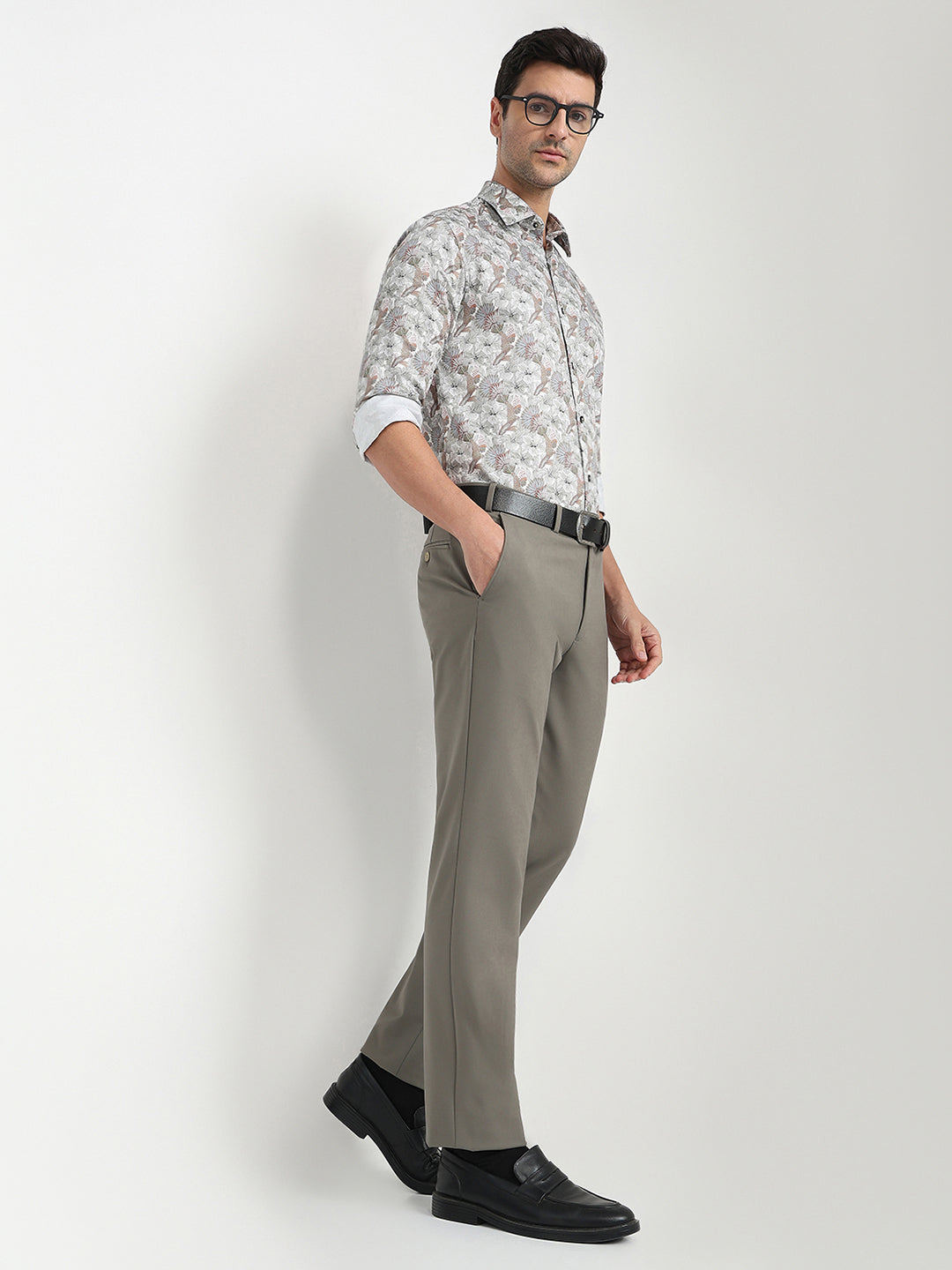 Park Avenue Men Khaki Solid Slim Fit Polyester Blend Trouser