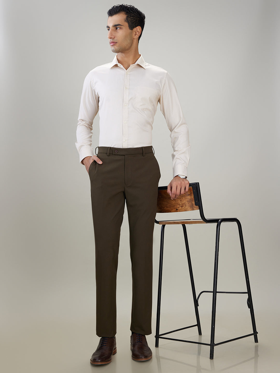 Park Avenue Men Brown Solid Slim Fit Polyester Blend Trouser