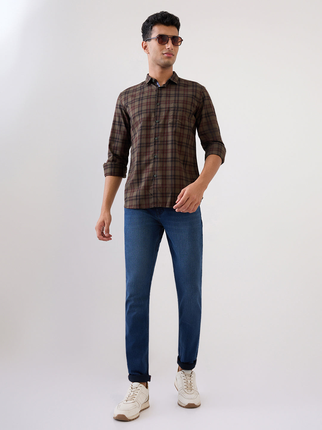 Raymond Men Blue Solid Slim Fit Cotton Blend Jeans