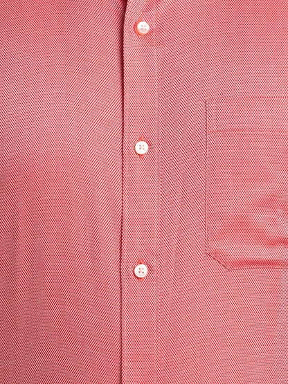 Men Red Contemporary Fit Structure  Cotton Full Sleeve Cutaway Collar Shirts