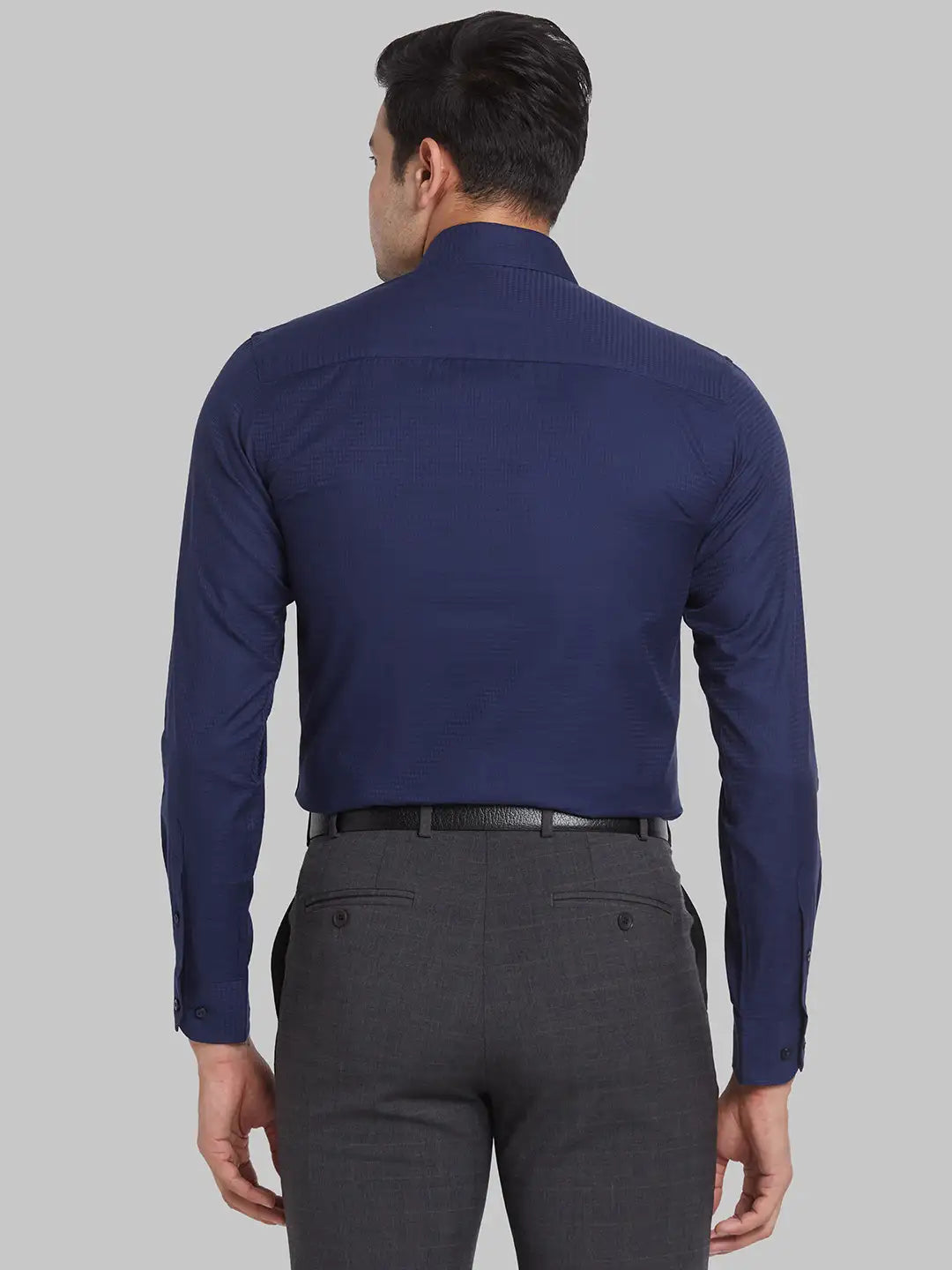 Men Blue Contemporary Fit Structure  Cotton Full Sleeve Regular Collar Shirts