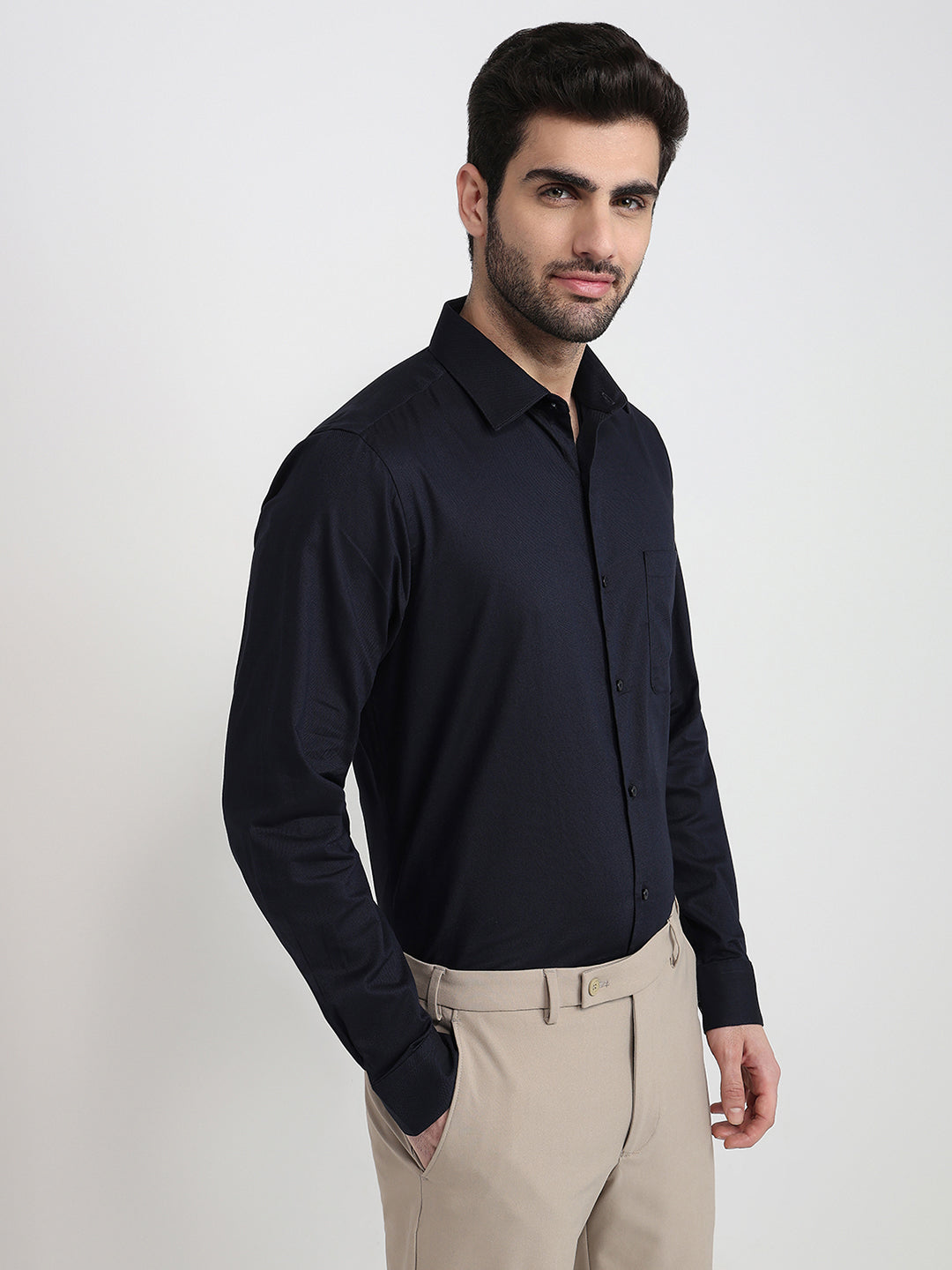 Raymond Men Blue Solid Chambray Slim Fit Cotton Full Sleeve Formal Shirt