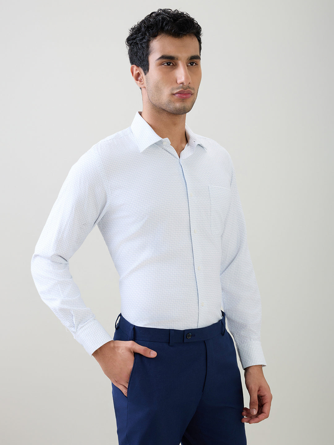 Raymond Men Blue Structure Contemporary Fit Bamboo Blend Full Sleeve Formal Shirt