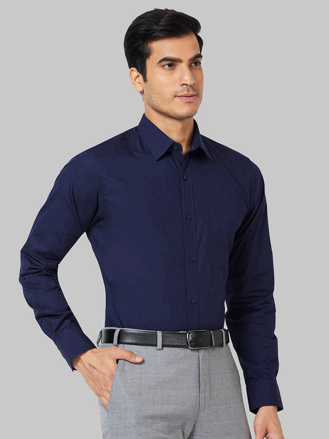 Raymond Men Blue Solid Slim Fit Cotton Formal Shirt