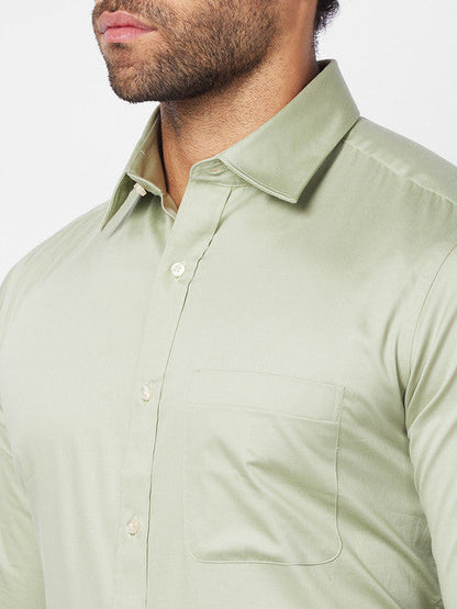 Raymond Men Green Solid Slim Fit Cotton Shirt