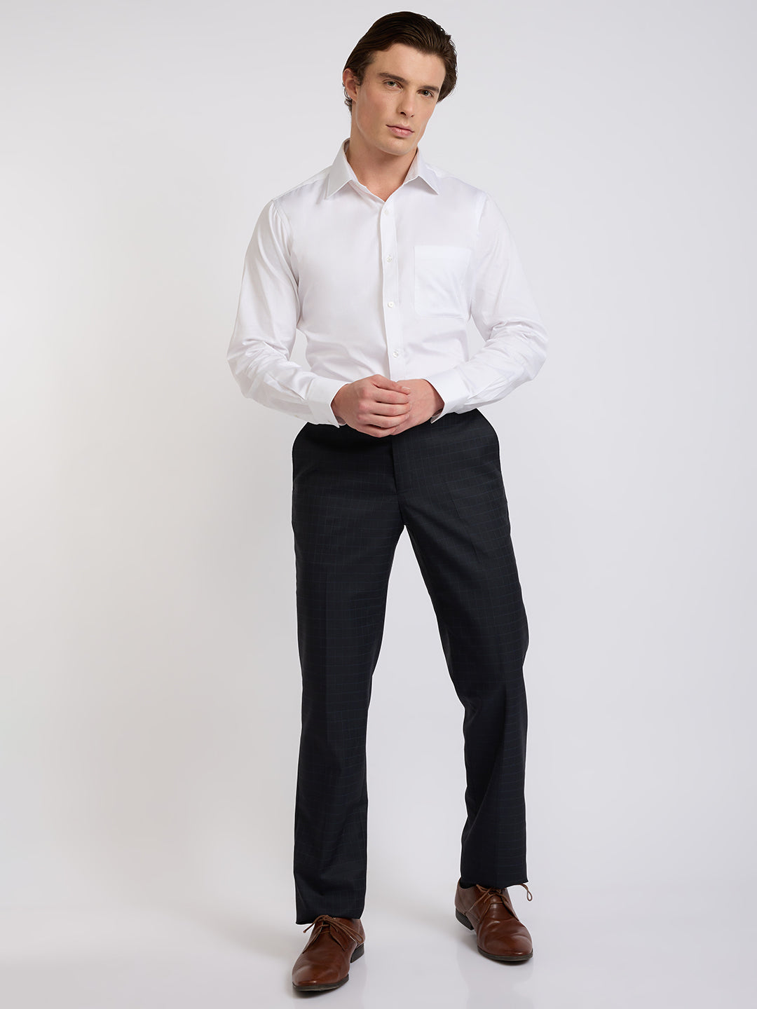 Raymond Men White Solid Slim Fit Cotton Blend Shirt