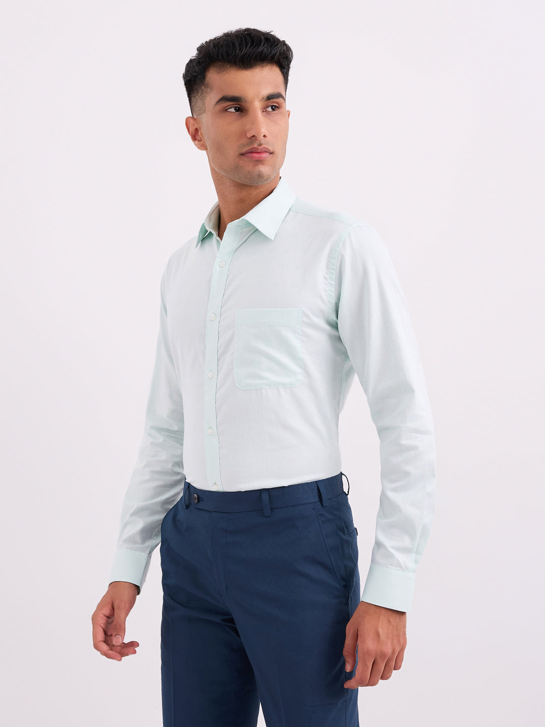 Raymond Men Blue Structure Slim Fit Cotton Full Sleeve Formal Shirt