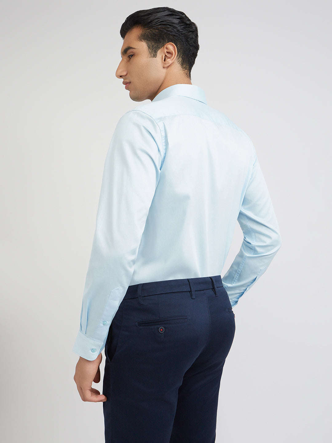 Raymond Blue Solid Slim Fit Full Sleeve Cotton Shirt
