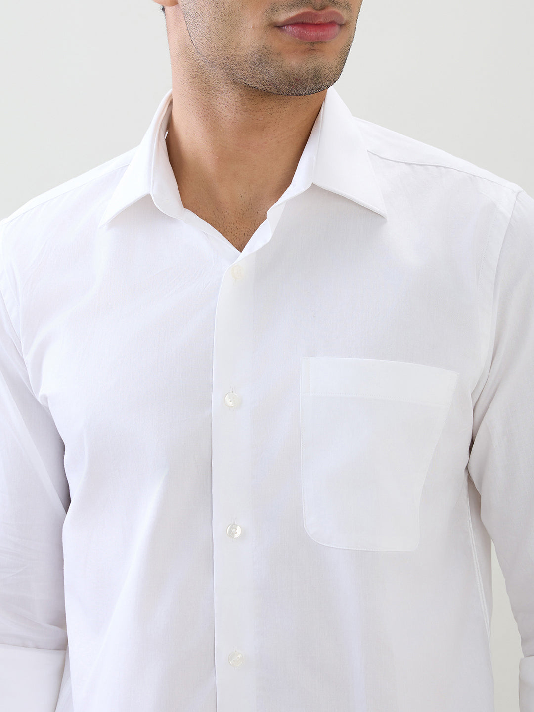 Raymond Men White Solid Regular Fit Cotton Full Sleeve Formal Shirt