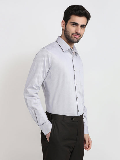 Raymond Men Grey Solid Chambray Regular Fit Cotton Full Sleeve Cut Away Collar Formal Shirt