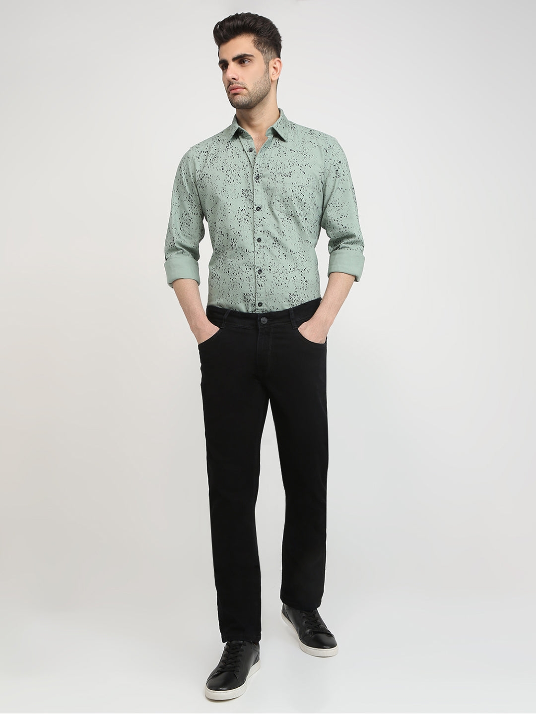 Parx Men Black Dobby Low Rise Tapered Fit Cotton Blend Jeans