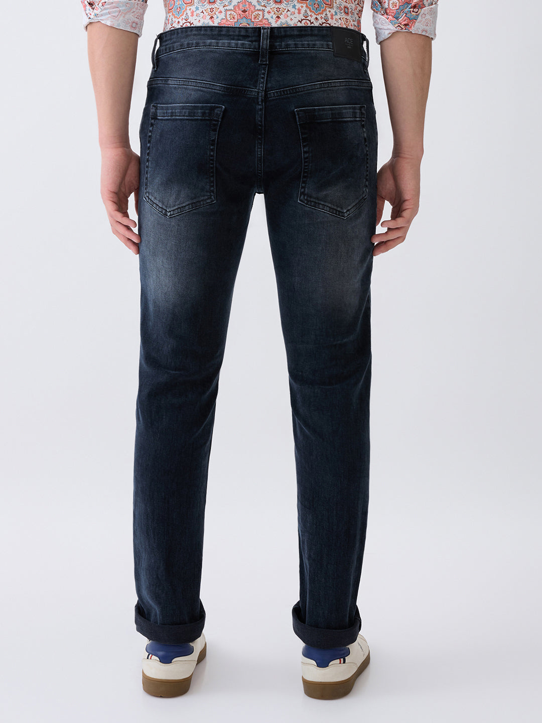 Parx Men Black Twill Low Rise Tapered Fit Cotton Blend Jeans