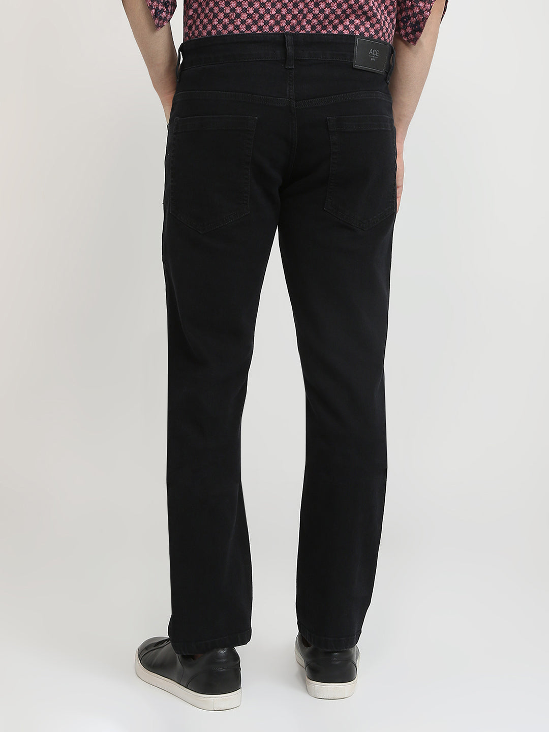 Parx Men Black Twill Low Rise Tapered Fit Cotton Blend Jeans