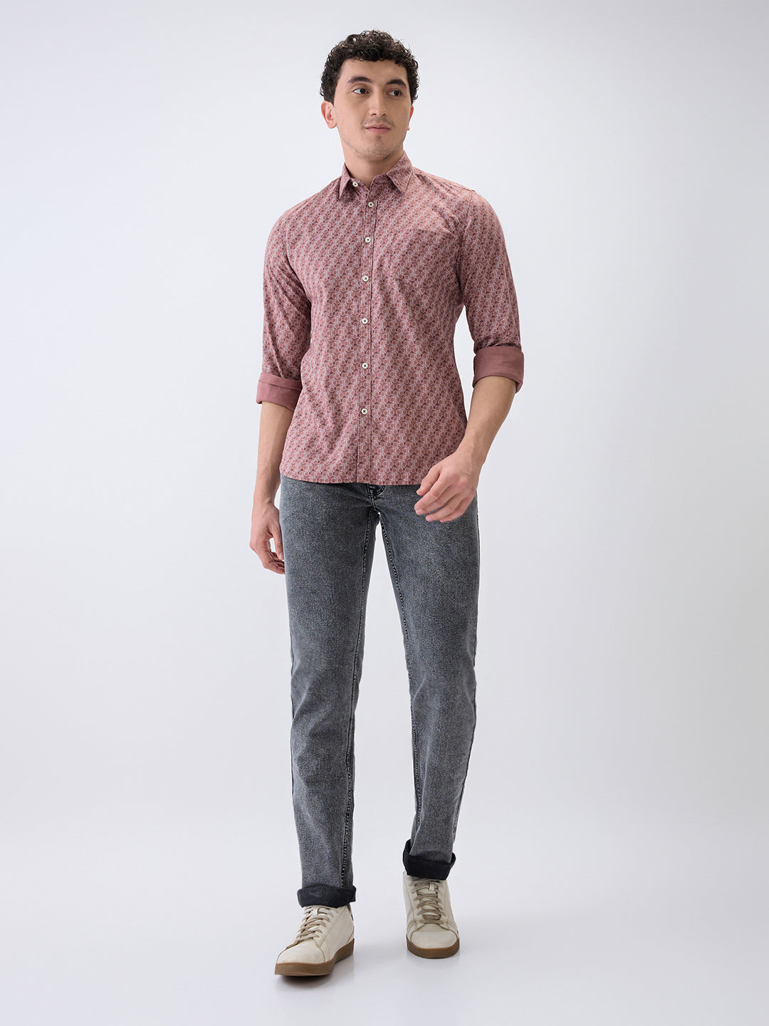 Parx Men Black Twill Low Rise Tapered Fit Cotton Blend Jeans