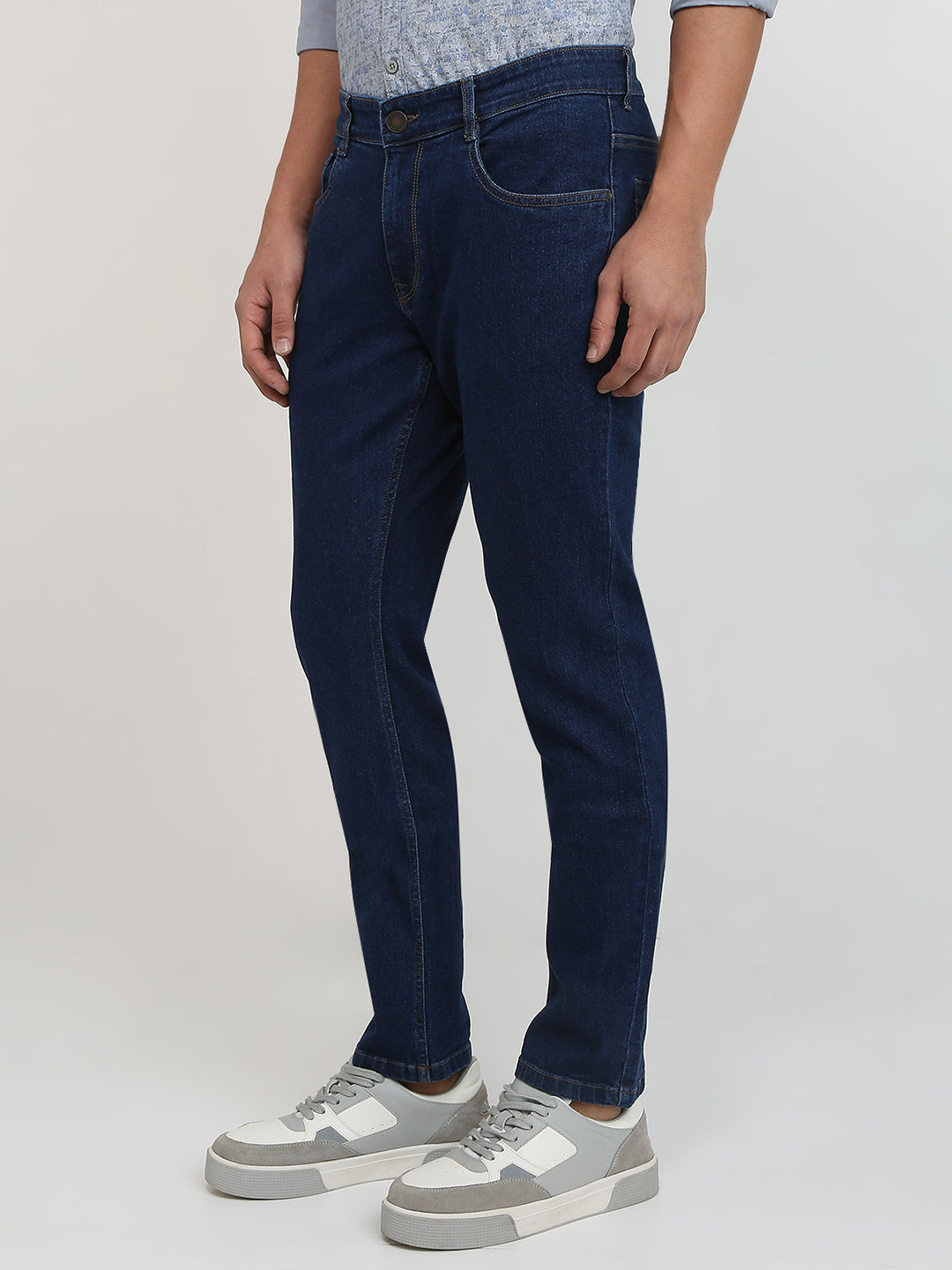 Parx Men Blue Twill Low Rise Tapered Fit Cotton Blend Jeans