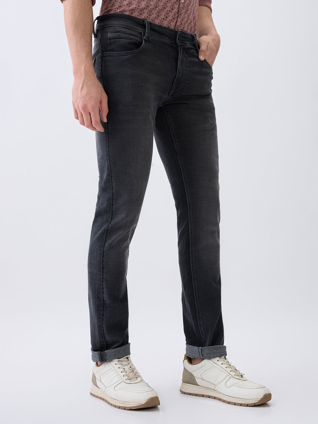 Parx Men Black Knitted Low Rise Tapered Fit Cotton Blend Jeans