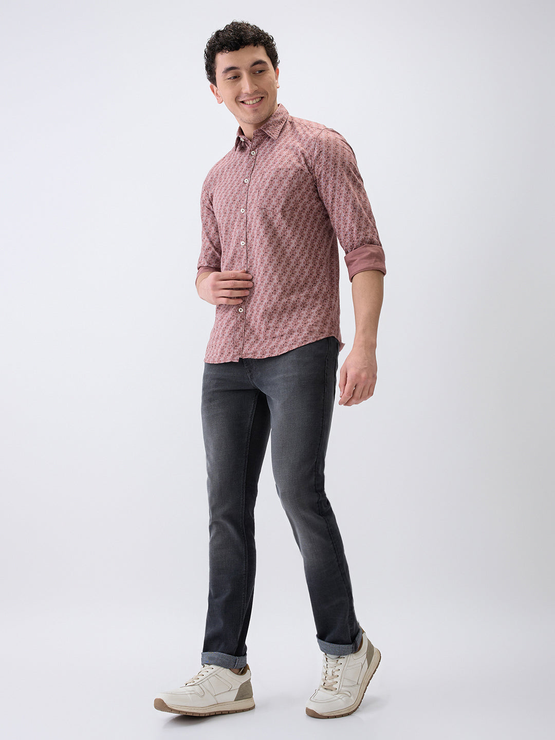 Parx Men Black Knitted Low Rise Tapered Fit Cotton Blend Jeans