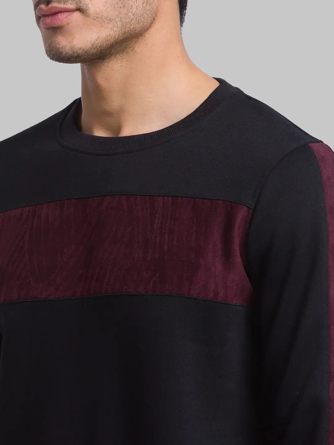 Men Black Regular Fit Cut & Sew Cotton Polyester Blend Round Collar Sweatshirts