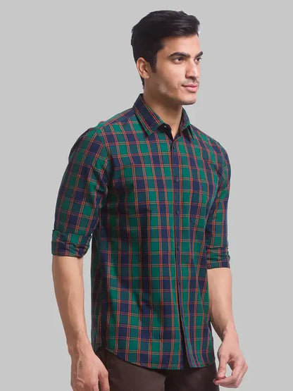 Men Green Slim Fit Checks Cotton Full Sleeve Shirts